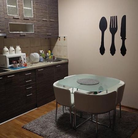 Apartman Jovanovic วรินรัชกา บานยา ภายนอก รูปภาพ