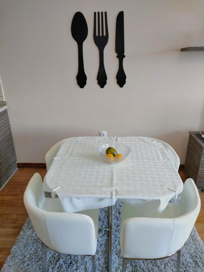 Apartman Jovanovic วรินรัชกา บานยา ภายนอก รูปภาพ